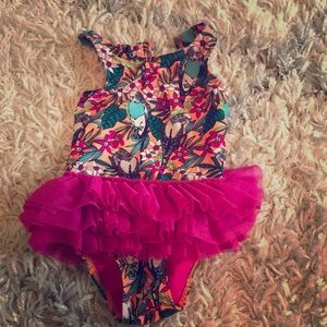 Girls swimsuit